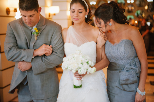 Stylish Miami wedding by Soul Echo Studios | junebugweddings.com