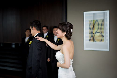 /img/whatjunebugloves/january2012/trump-international-hotel-and-tower-chicago-wedding-wasio-photography-15.jpg | junebugweddings.com