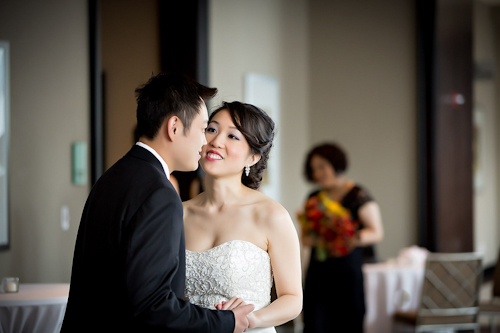 /img/whatjunebugloves/january2012/trump-international-hotel-and-tower-chicago-wedding-wasio-photography-16.jpg | junebugweddings.com