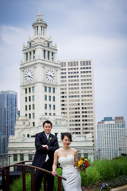 /img/whatjunebugloves/january2012/trump-international-hotel-and-tower-chicago-wedding-wasio-photography-18.jpg | junebugweddings.com