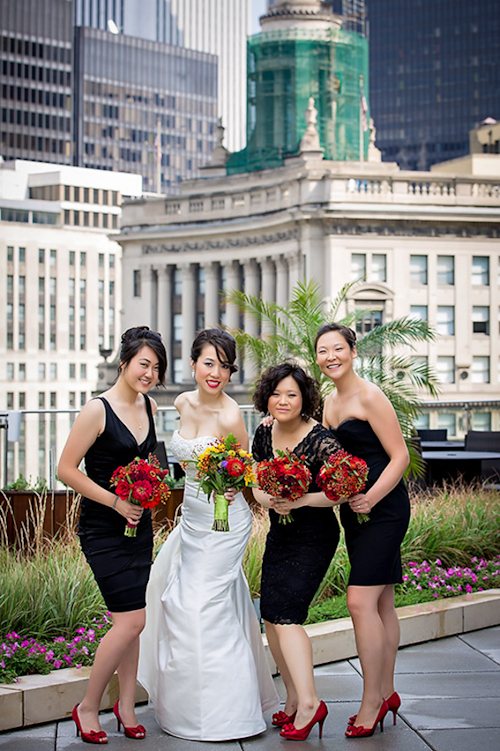 /img/whatjunebugloves/january2012/trump-international-hotel-and-tower-chicago-wedding-wasio-photography-20.jpg | junebugweddings.com