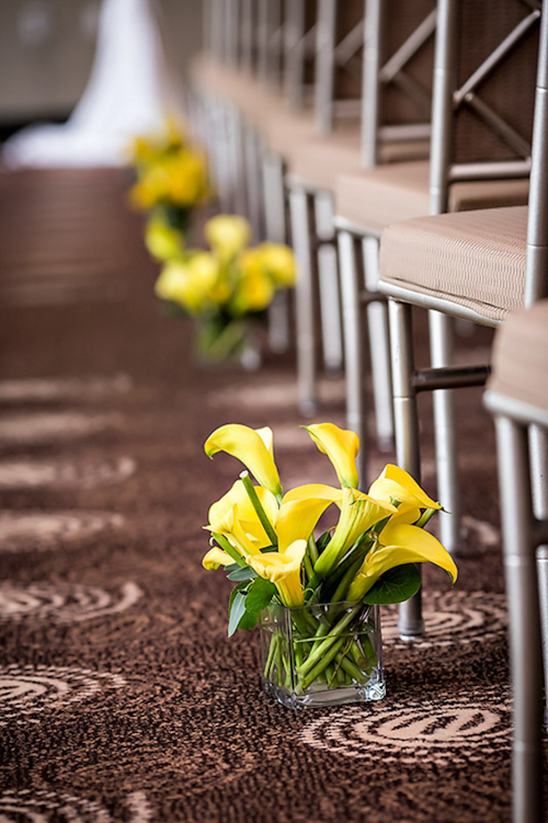 /img/whatjunebugloves/january2012/trump-international-hotel-and-tower-chicago-wedding-wasio-photography-24.jpg | junebugweddings.com