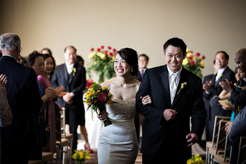 /img/whatjunebugloves/january2012/trump-international-hotel-and-tower-chicago-wedding-wasio-photography-30.jpg | junebugweddings.com