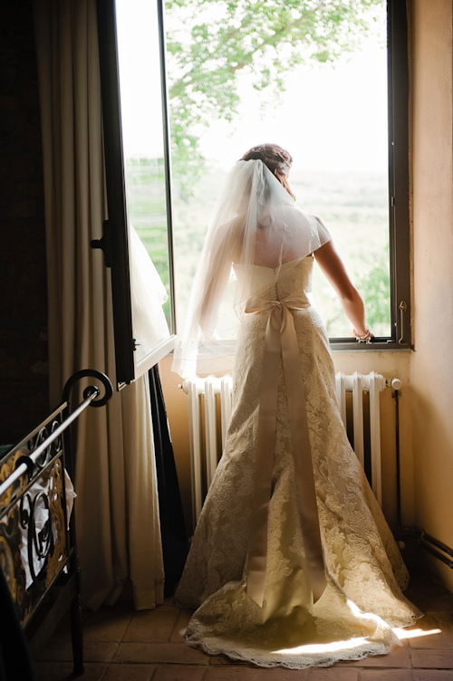 Italian villa wedding in Tuscany | junebugweddings.com