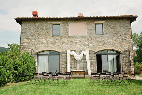 Italian villa wedding in Tuscany | junebugweddings.com