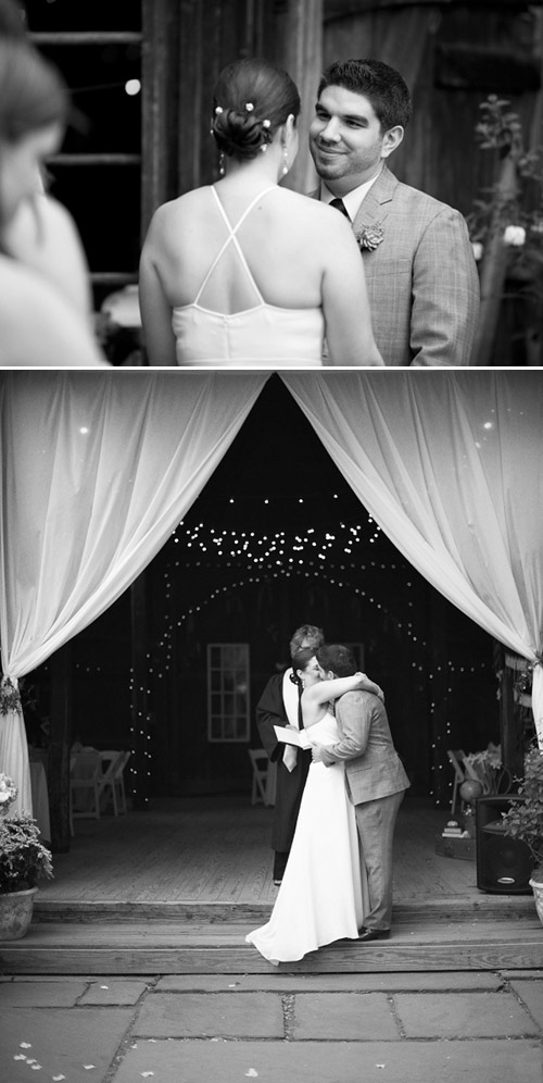 Country barn wedding with vintage travel theme - Justin and Mary Photography | Junebug Weddings