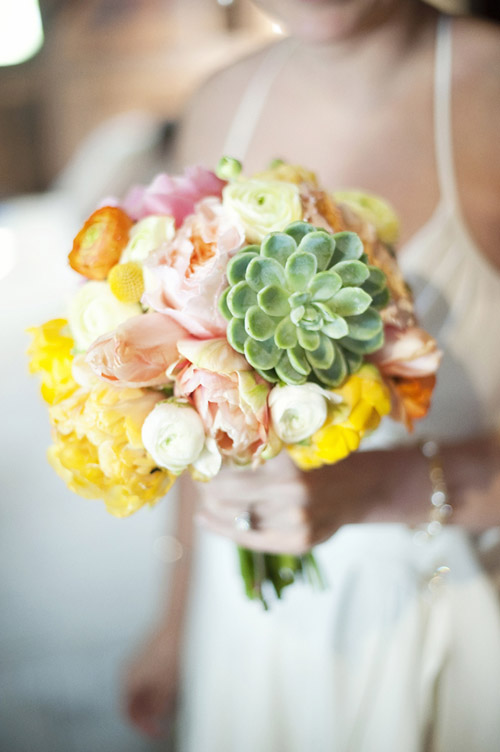 Country barn wedding with vintage travel theme - Justin and Mary Photography | Junebug Weddings