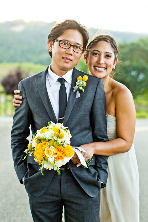 Elegant Yellow Wedding at HammerSky Vineyards - photos by Mike Larson | Junebug Weddings