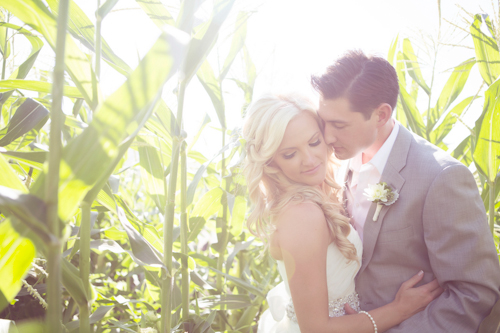 Rustic chic wedding at Maravilla Gardens - photo by Christine Bentley Photography | junebugweddings.com