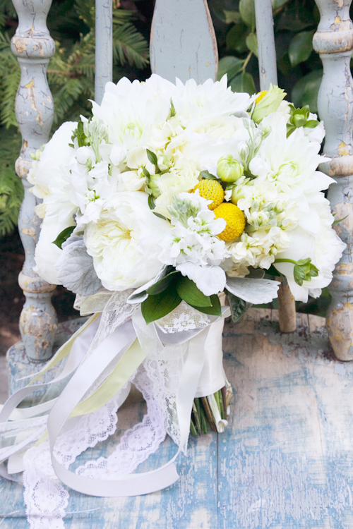 Rustic chic wedding at Maravilla Gardens - photo by Christine Bentley Photography | junebugweddings.com