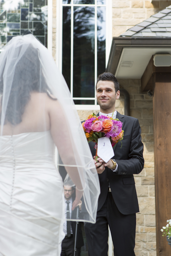 Christopher Confero Designs bright colored wedding in Alabama, photos by Wynter Photography | via junebugweddings.com