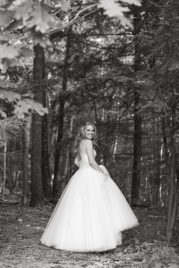 Maine wedding at Camp Takajo, photos by Adam Sjöberg and Nathan Smith for Ira Lippke Studios | via junebugweddings.com