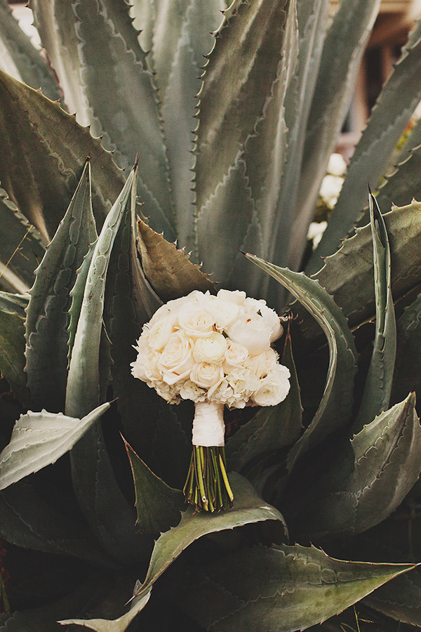 pink and white beach wedding at Montage Laguna Beach in California, photos by Erik Clausen  | via junebugweddings.com