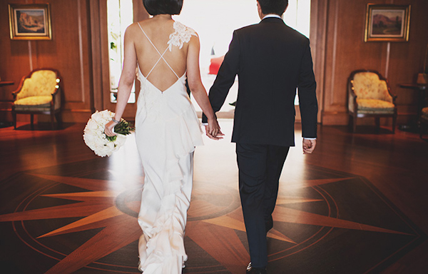 pink and white beach wedding at Montage Laguna Beach in California, photos by Erik Clausen  | via junebugweddings.com