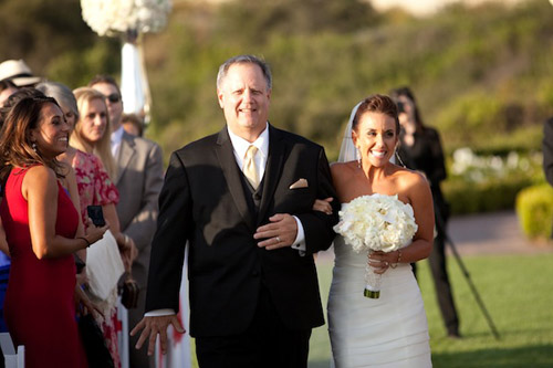 glamorous black, white and gold wedding at The resort at Pelican Hill, photo by APictureLife Photography | junebugweddings.com