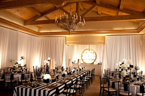 glamorous black, white and gold wedding at The resort at Pelican Hill, photo by APictureLife Photography | junebugweddings.com