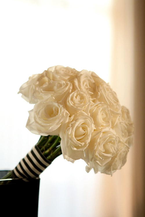 glamorous black, white and gold wedding at The resort at Pelican Hill, photo by APictureLife Photography | junebugweddings.com