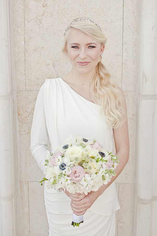 Boho glam styled shoot, photos by Lindsey Gomes Photography | via junebugweddings.com