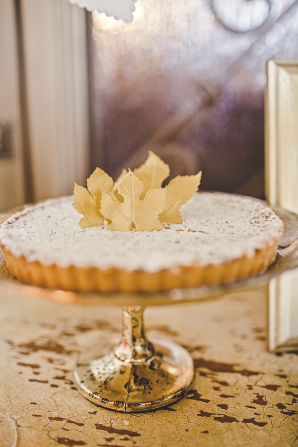 Boho glam styled shoot, photos by Lindsey Gomes Photography | via junebugweddings.com