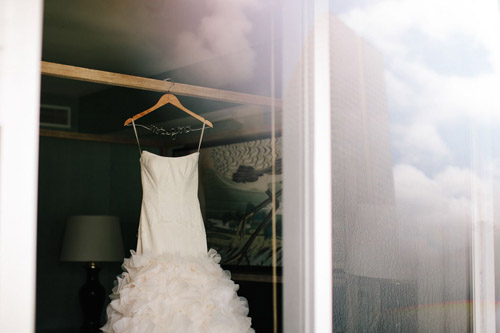 Modern chic wedding at the Viceroy Miami, photo by Becca Borge Photography | junebugweddings.com