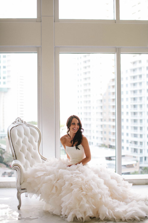 Modern chic wedding at the Viceroy Miami, photo by Becca Borge Photography | junebugweddings.com