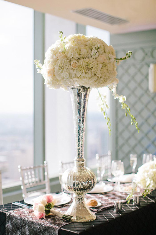 Modern chic wedding at the Viceroy Miami, photo by Becca Borge Photography | junebugweddings.com