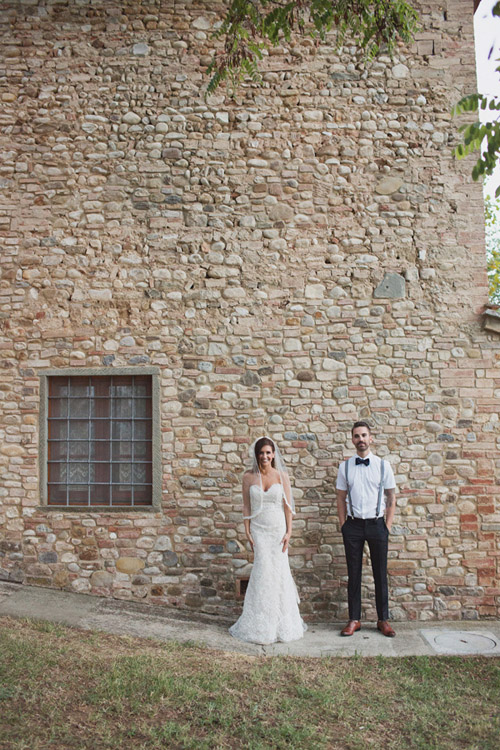 destination wedding in Tuscany, Italy - photo by Whitewall Photography | junebugweddings.com