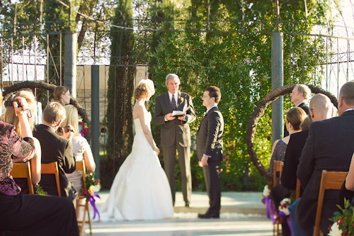 Bright wedding at The Gage Hotel in Marathon, Texas - photos by Spink Studio | junebugweddings.com