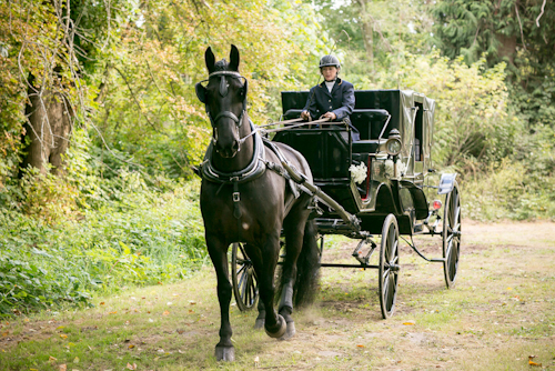 Garden Wedding at Medicine Creek Winery - photos by Jessica Hill Photography | junebugweddings.com