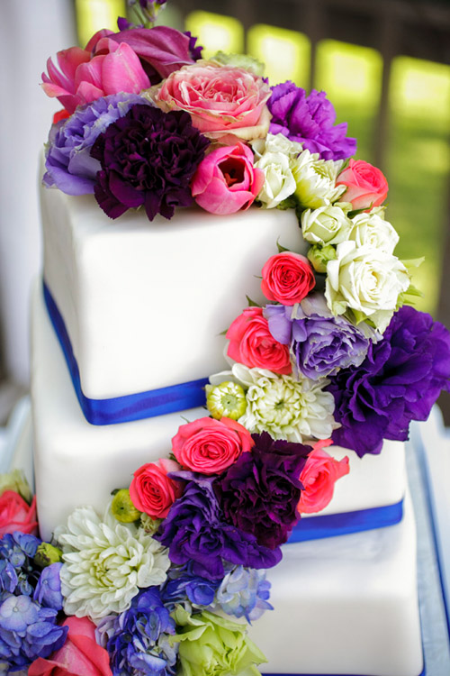 Lake Tahoe, Nevada modern wedding, photo by Mauricio Arias of Chrisman Studios | junebugweddings.com