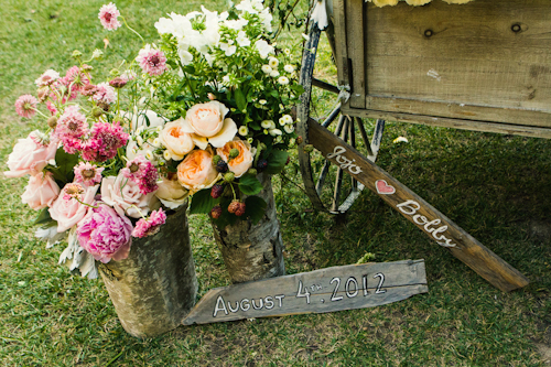 whimsical garden wedding in Malibu, California at Calamigos Ranch, with photos by Joy Marie Studios | junebugweddings.com