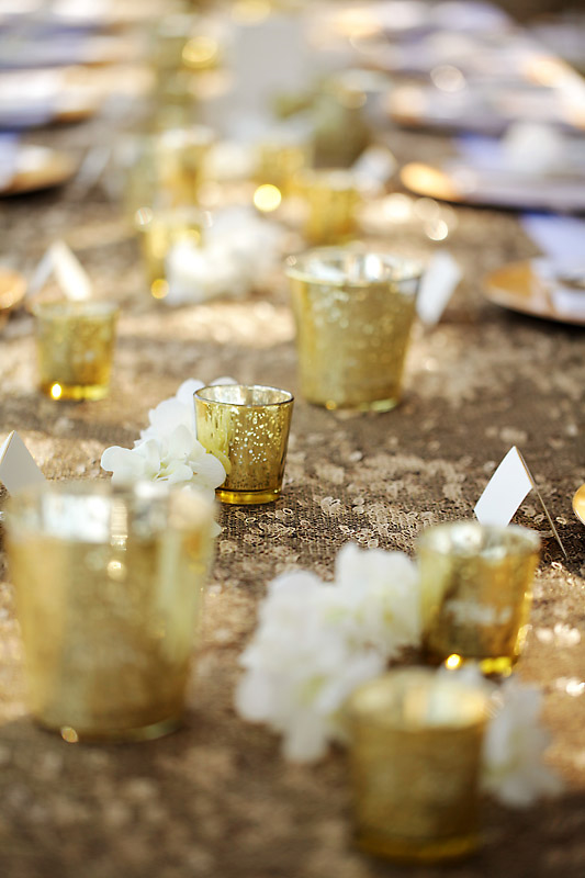 gold and white wedding and rehearsal dinner at Capella Pedregal Resort in Cabo San Lucas, photos by Chris Plus Lynn | via junebugweddings.com