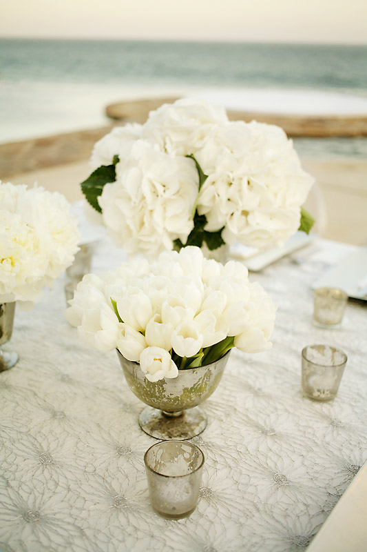 gold and white wedding and rehearsal dinner at Capella Pedregal Resort in Cabo San Lucas, photos by Chris Plus Lynn | via junebugweddings.com