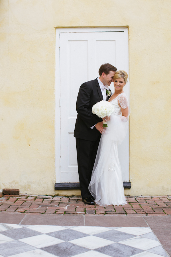 wedding at The William Aiken House in Charleston, South Carolina with photos by Paige Winn Photo | via junebugweddings.com