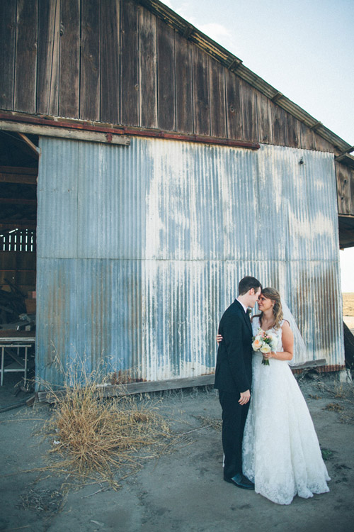 rustic cream and burlap California ranch wedding - photo by Kate Miller Photography | via junebugweddings.com