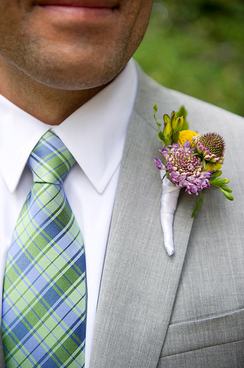 rustic, relaxed Lake Tahoe wedding from Felicia Events and Theilen Photography | via junebugweddings.com