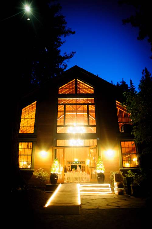 Schoolhouse themed wedding from Bellalu Photography | junebugweddings.com