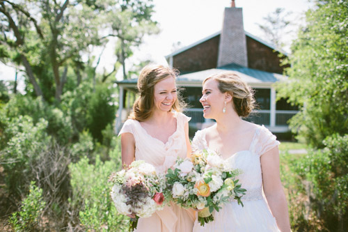 Southern wedding in Charleston, South Carolina, photos by Caroline Ghetes | via junebugweddings.com