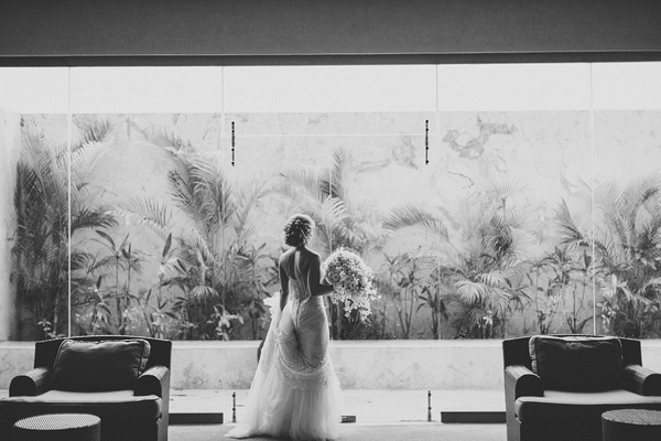 wedding at Fairmont Mayakoba Hotel in Playa Del Carmen, Mexico, photo by Ed Peers | via junebugweddings.com