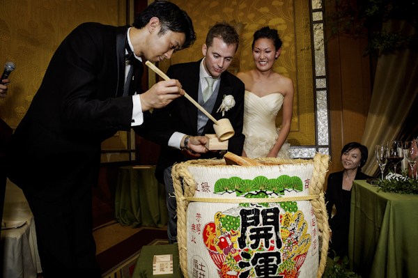 wedding at Ritz Carlton Tokyo with photos by 37 Frames Photography | via junebugweddings.com