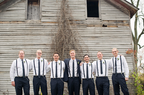 Barn wedding with woodland decor by Kelly Sweet Photography | junebugweddings.com