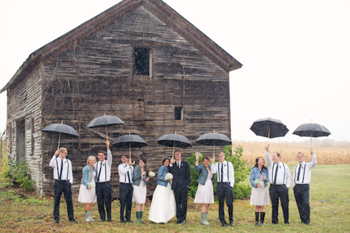 Barn wedding with woodland decor by Kelly Sweet Photography | junebugweddings.com