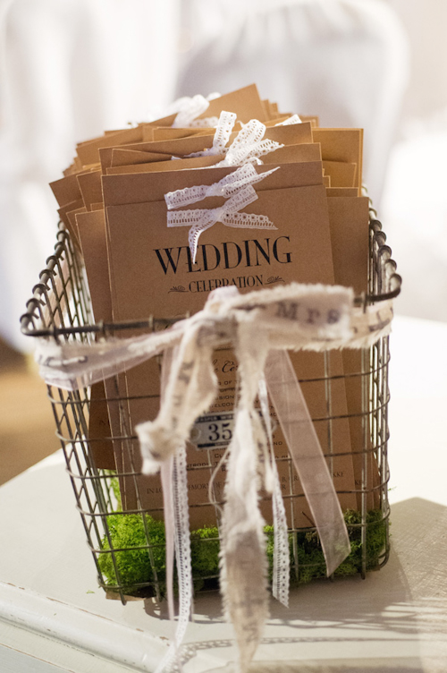 Barn wedding with woodland decor by Kelly Sweet Photography | junebugweddings.com