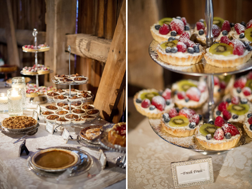 Barn wedding with woodland decor by Kelly Sweet Photography | junebugweddings.com