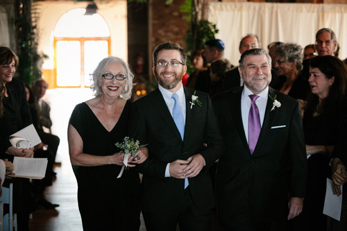 industrial wedding at The Liberty Warehouse, Brooklyn, NY with woodland decor - Elizabeth Duncan Events and Gulnara Studios | via junebugweddings.com