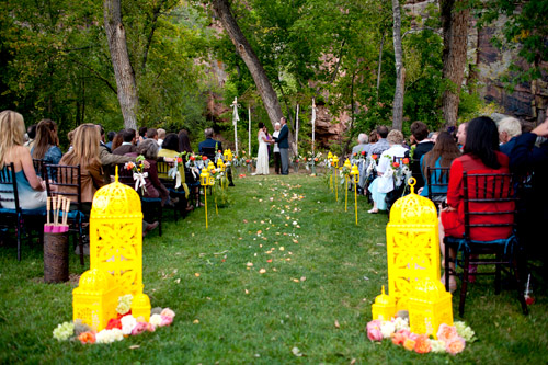 colorful yellow, peacock blue and teal wedding in Colorado, photo by Nate and Jenny Weddings | junebugweddings.com