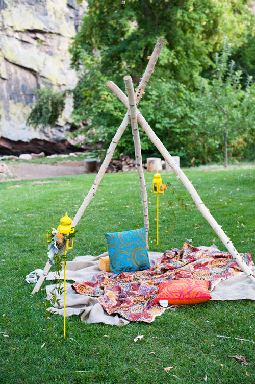 colorful yellow, peacock blue and teal wedding in Colorado, photo by Nate and Jenny Weddings | junebugweddings.com