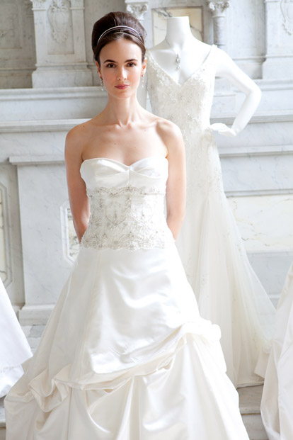 Kirstie Kelly Couture wedding gowns, images by Junebug Weddings