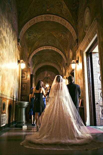 Wedding ceremony, walking down the aisle, image by Amelia Lyon Photography