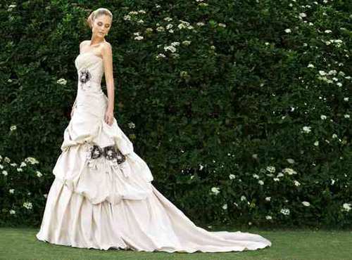 Essence of Australia bridal collection at La Belle Reve